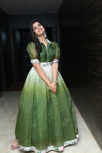 Syamala Anchor Stills